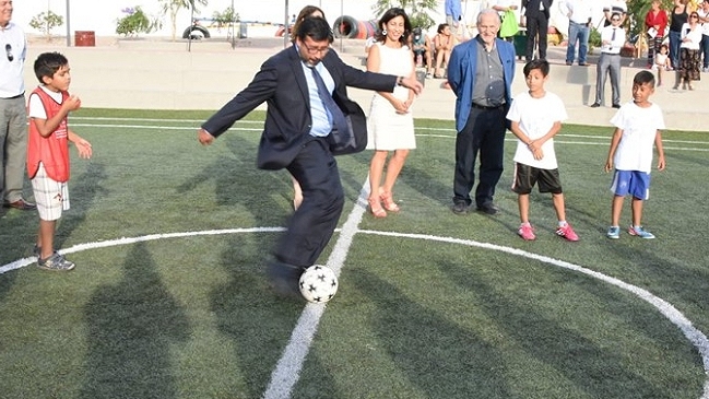 Ministro (s) de Vivienda: Los niños me pidieron que la tirara al ángulo