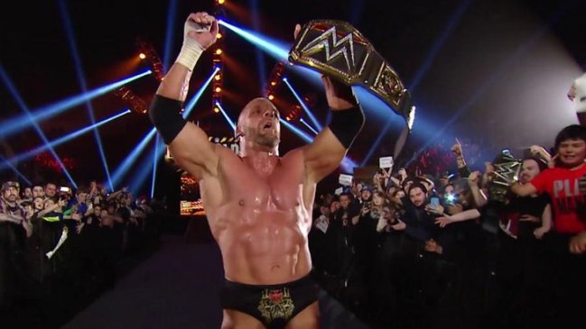 Triple H derrotó a Ambrose en Roadblock y llegará como campeón a Wrestlemania