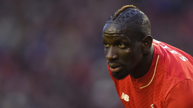UEFA sancionó por dopaje al jugador de Liverpool Mamadou Sakho