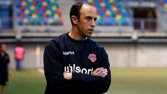 Pablo Abraham se convirtió en el nuevo entrenador de Ñublense