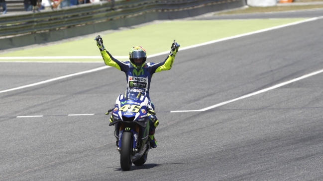 Valentino Rossi ganó el GP de Cataluña y Marc Márquez es el nuevo líder del Moto GP