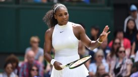 Serena Williams superó sin problemas a Annika Beck y sumó su triunfo 300 en Grand Slam