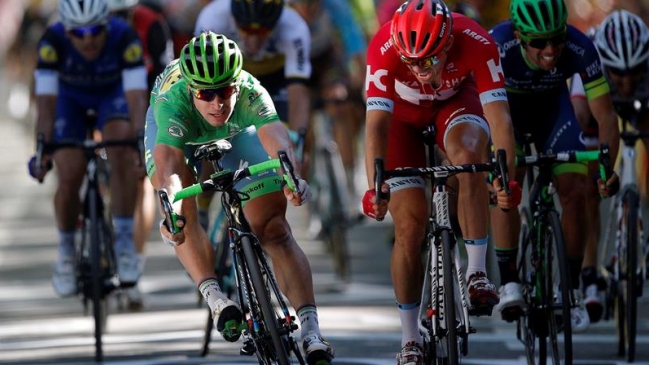 Peter Sagan ganó su tercera etapa y Chris Froome mantuvo el liderato en el Tour de Francia
