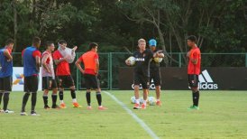 Mark González volvió a los trabajos en Sport Recife tras superar lesión