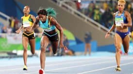 Shaunae Miller se arrojó en la meta para ganar el oro en los 400 metros