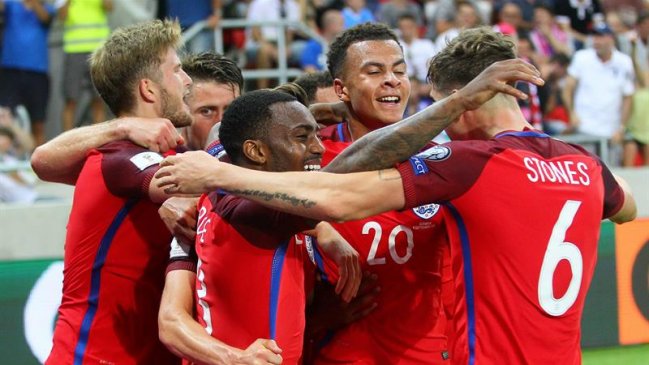 Inglaterra superó a Eslovaquia en los descuentos en la primera fecha clasificatoria de Europa