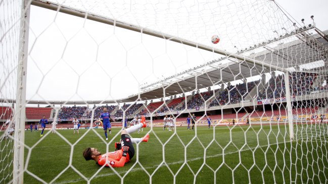 10 jugadores que también fallaron un penal picándola