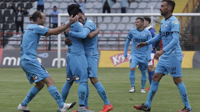 Deportes Iquique buscará asegurar el liderato ante Santiago Wanderers