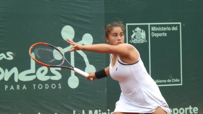 Bárbara Gatica ganó duelo de dobles ante Fernanda Brito en la Copa Providencia