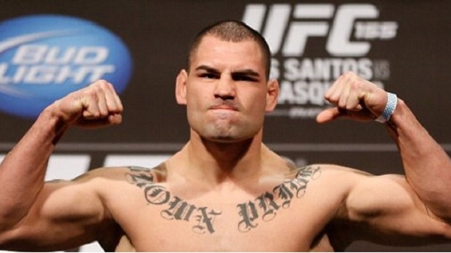 Caín Velásquez no recibió aprobación médica y quedó fuera del evento UFC 207