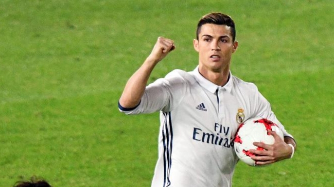 Cristiano Ronaldo, el mejor del mundo y más solidario en los Globe Soccer Awards