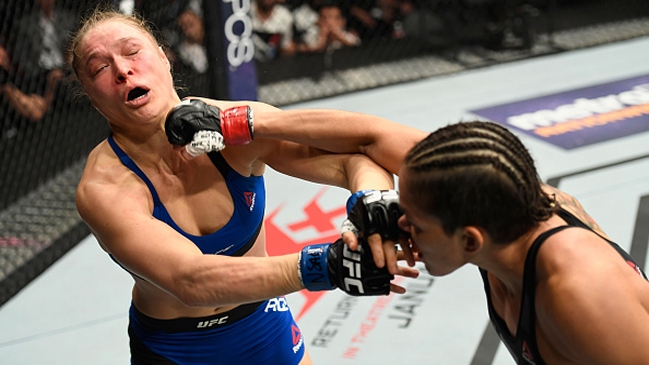 Ronda Rousey tuvo un decepcionante regreso en la UFC ante la campeona Amanda Nunes