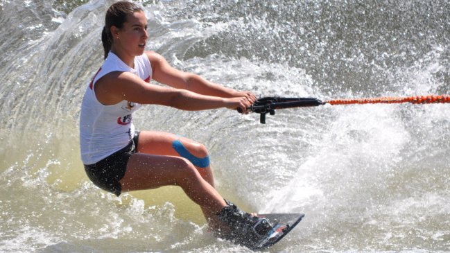 Valentina González clasificó a la final de figuras en el Mundial junior de esquí náutico