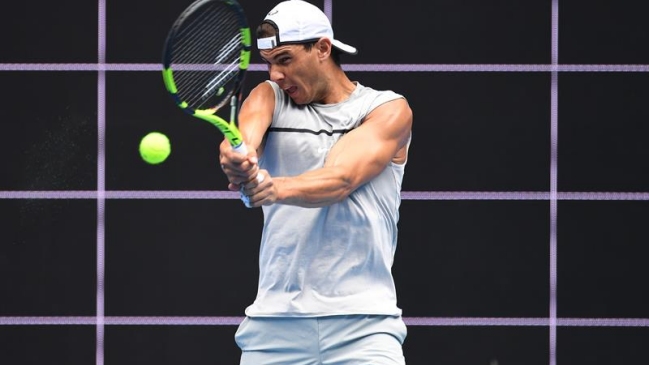 Rafael Nadal entrena en Melbourne con la motivación de hacer un buen papel