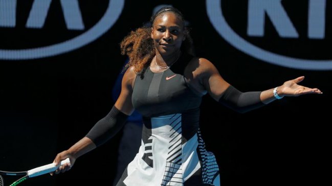 Serena Williams dejó en el camino a Nicole Gibbs y sigue en carrera en Australia