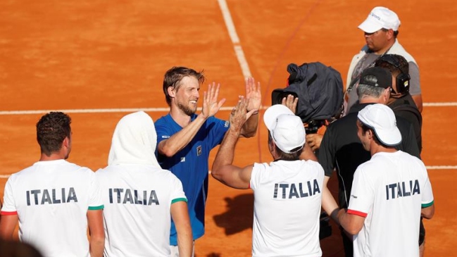 Italia hace sufrir a Argentina en la Copa Davis