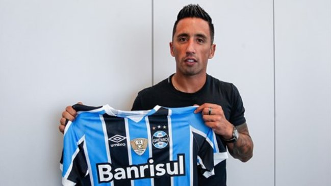 Lucas Barrios fue oficializado como refuerzo de Gremio de Porto Alegre