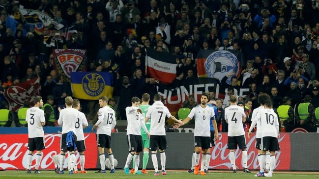 Alemania pegó en los momentos justos y goleó a Azerbaiyán por las Clasificatorias europeas