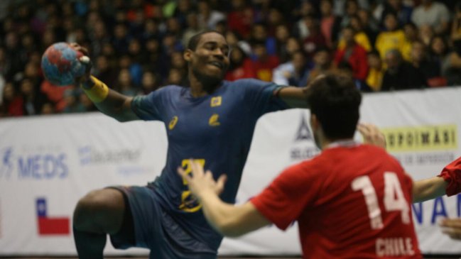 Chile perdió el invicto en el Panamericano Juvenil de Balonmano ante Brasil