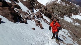 Montañistas chilenos esperan aproximarse el miércoles al campamento 2 del Everest