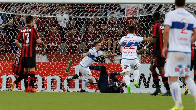 Atlético Paranaense viajó a Chile para partido decisivo contra U. Católica