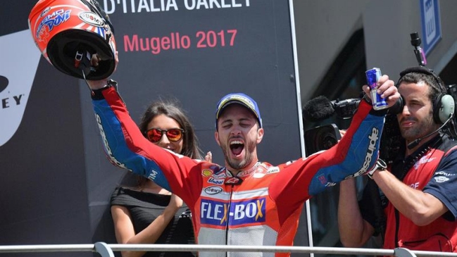 Andrea Dovizioso se hizo fuerte en casa y ganó el Gran Premio de Italia del Moto GP