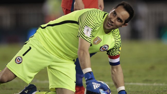 Chile prepara alineación estelar para el amistoso ante Rumania incluido Claudio Bravo