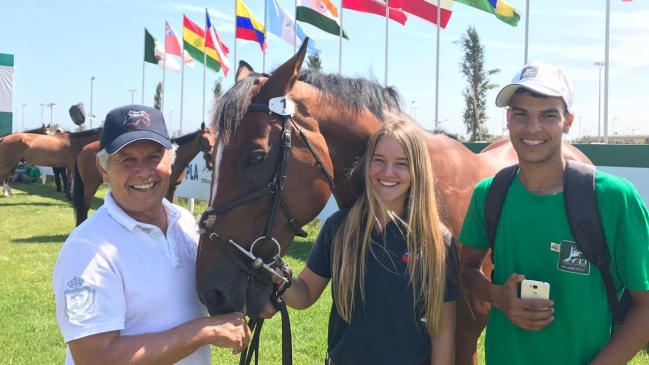 Carmen Novion inicia su actuación en final de la FEI World Jumping de Argelia