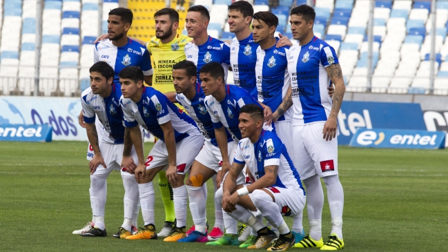 Jugador de Antofagasta está estable tras severa lesión en duelo por Copa Chile