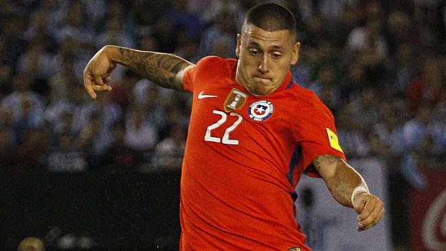 Nicolás Castillo jugará como titular ante Paraguay