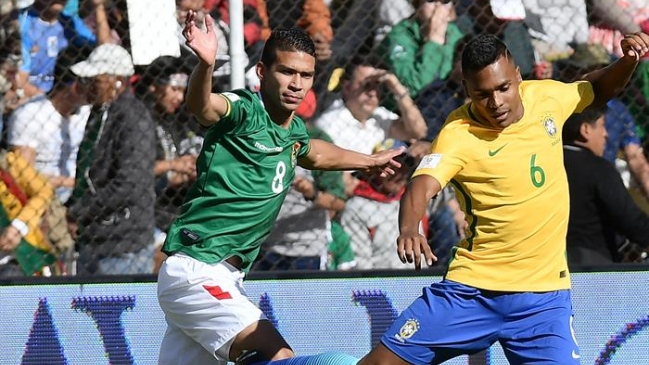 Alex Sandro aseguró que Brasil saldrá a ganarle a Chile