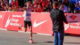 Galen Rupp fue el primer estadounidense que gana el Maratón de Chicago en 15 años