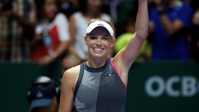 Caroline Wozniacki alcanzó la definición por el título en el WTA Finals de Singapur
