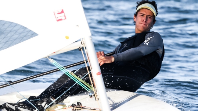 Clemente Seguel es puntero invicto en el Campeonato Nacional de Láser Standard