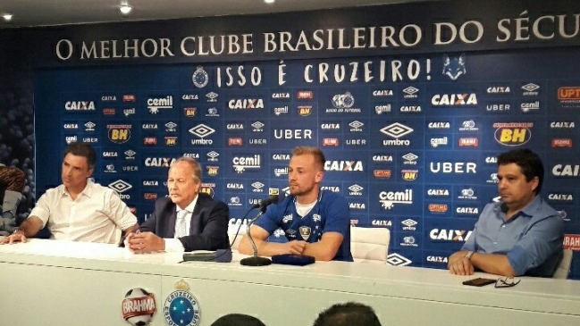 Cruzeiro presentó oficialmente a uno de sus refuerzos para la temporada 2018