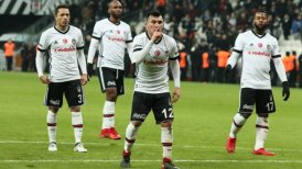 Gary Medel jugó en la victoria de Besiktas sobre Kasimpasa en la Superliga turca