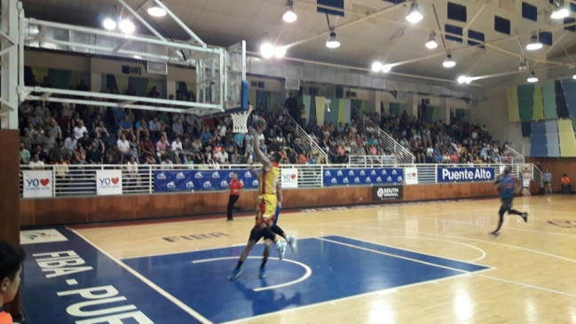 Español de Talca venció a Puente Alto y equiparó la serie en los cuartos de final de la LNB