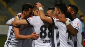 Besiktas de Gary Medel avanzó a semifinales de la Copa de Turquía