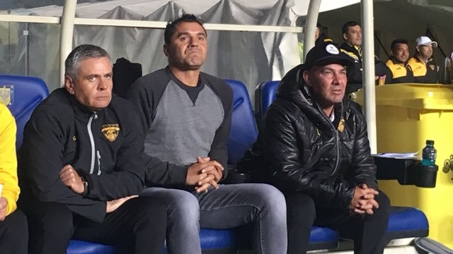 Fernández Vial anunció la salida del técnico Esteban Fuertes