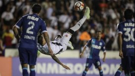 Racing rescató un empate en su visita a Vasco da Gama por el grupo de la U