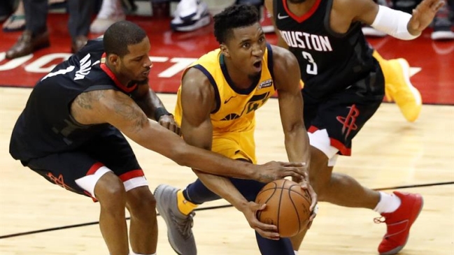 Utah Jazz se impuso sobre Houston Rockets y emparejó la serie semifinal de la NBA