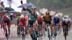 Sam Bennett ganó su segunda etapa en el Giro de Italia