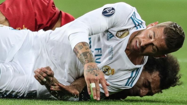 Hinchas egipcios protestaron en la embajada española contra Sergio Ramos por lesión de Salah