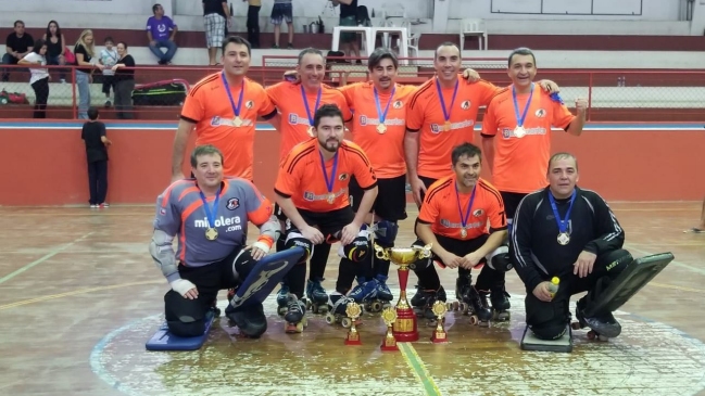 Equipo chileno se consagró campeón sudamericano en torneo senior de hockey patín