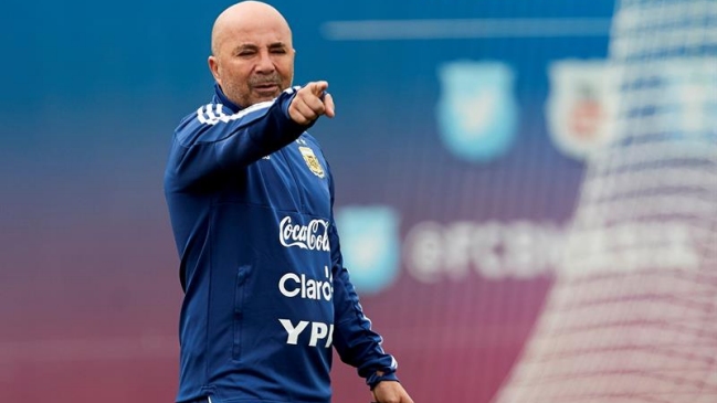 Presidente de la AFA respaldó a Jorge Sampaoli tras ser acusado de abuso sexual