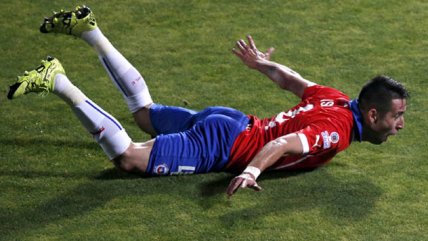 El golazo del recuerdo en el cumpleaños de Mauricio Isla