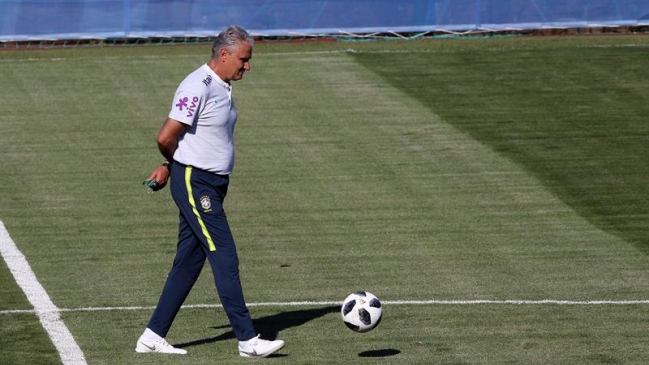 Tite ratificó la oncena de Brasil para el partido contra Suiza