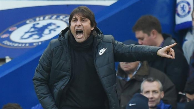Antonio Conte fue destituido de Chelsea y su lugar lo ocupará Maurizio Sarri