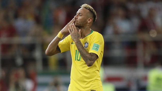 Neymar saludó a sus amigos Rakitic y Mbappé de cara a la final del Mundial de Rusia 2018