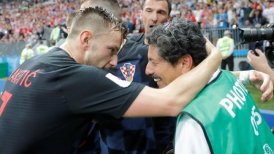 Fotógrafo derribado por jugadores fue invitado a pasar sus vacaciones en Croacia